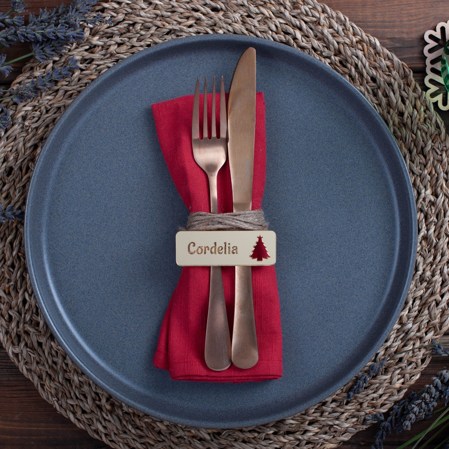 Luxury mirrored acrylic place setting with christmas tree cutout in gold acrylic