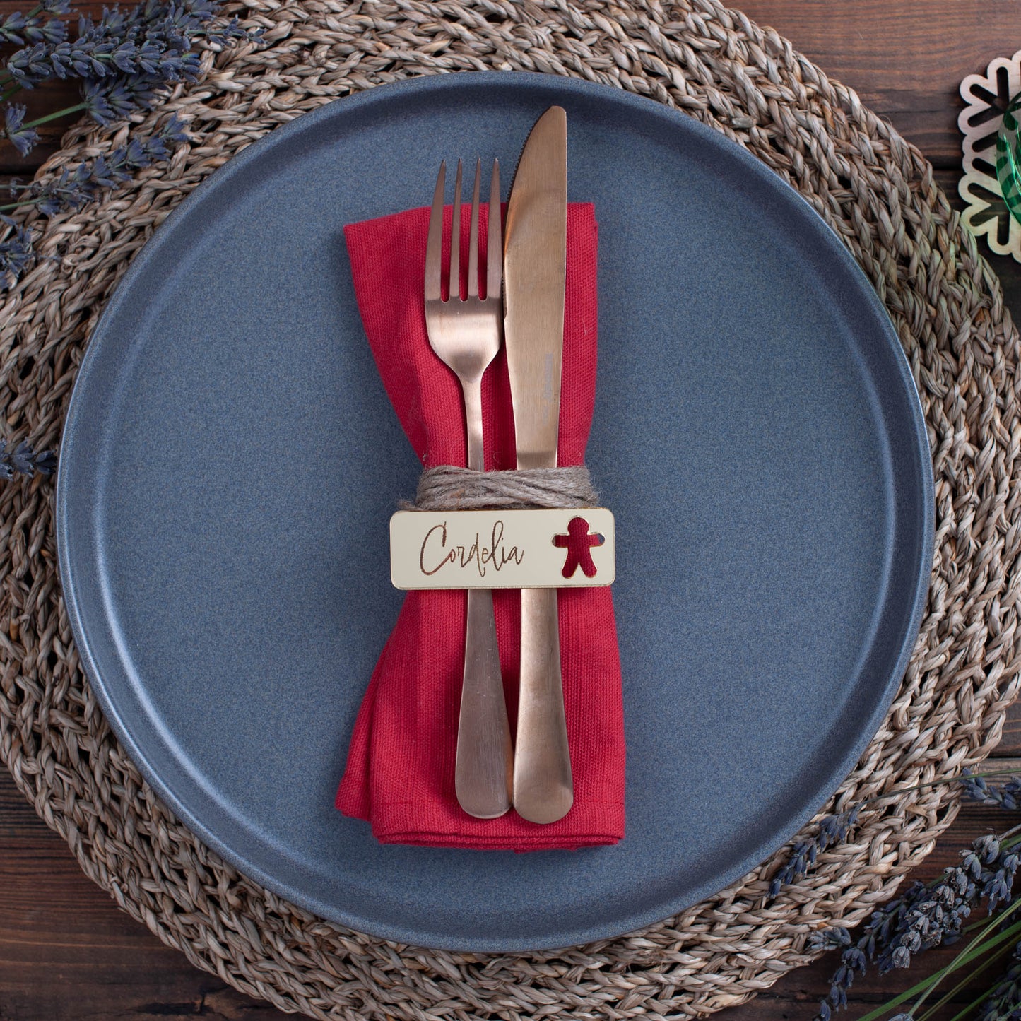 Personalised rectangle Christmas place setting with gingerman cutout in gold mirror finish