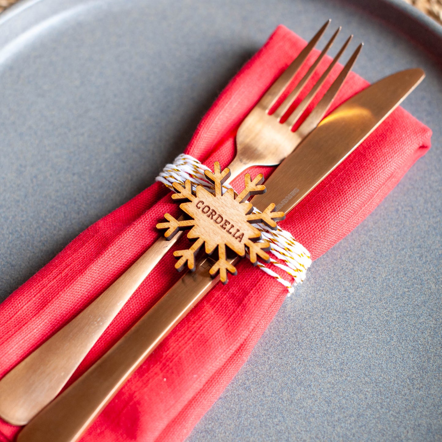 Custom snowflake place setting with engraved guest name