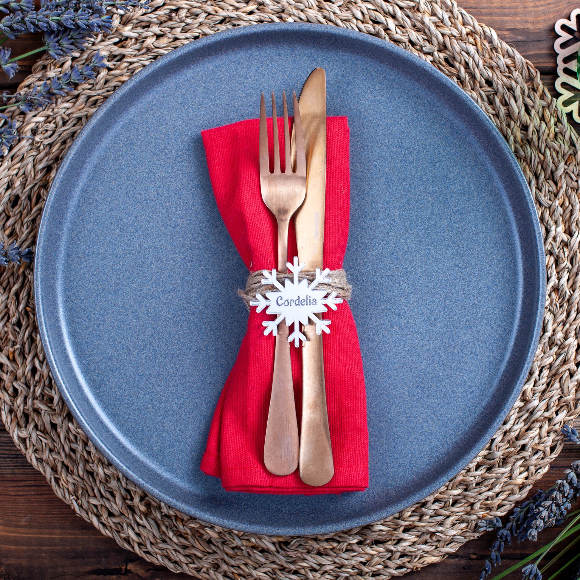 Elegant snowflake design Christmas table accessory with custom name