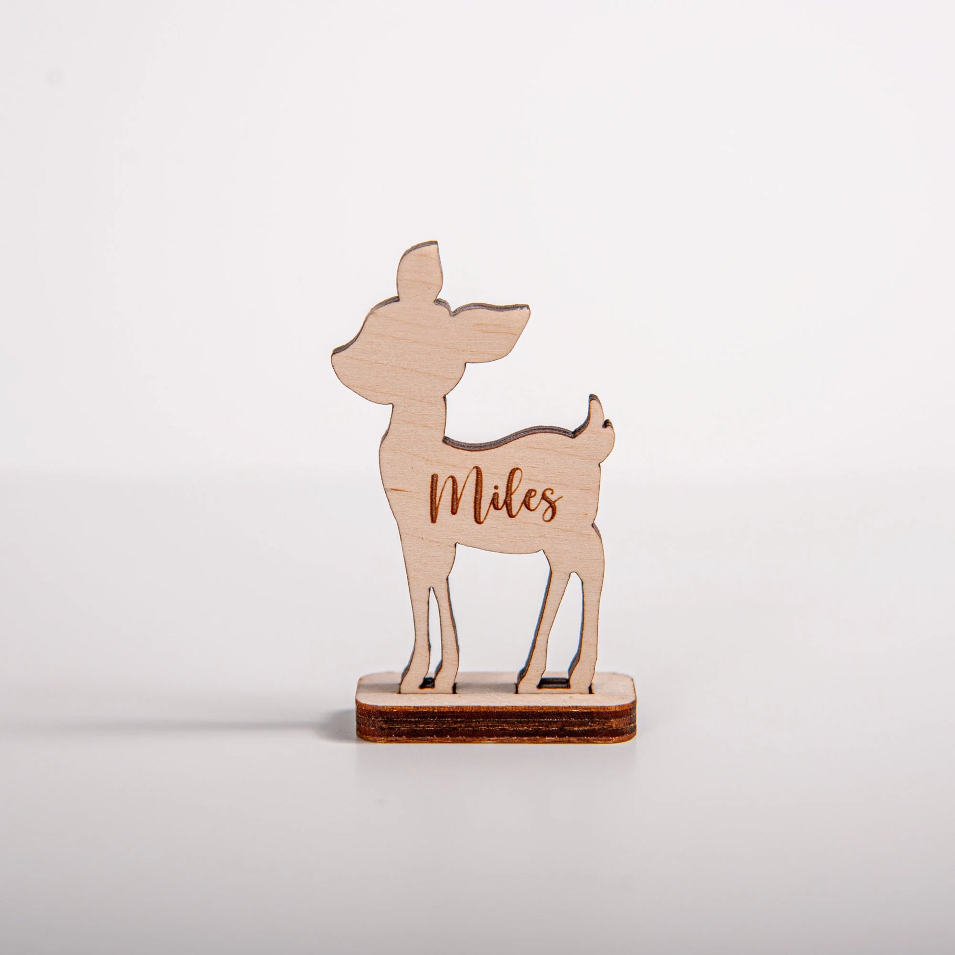 Cute reindeer-shaped place card personalised for Christmas table