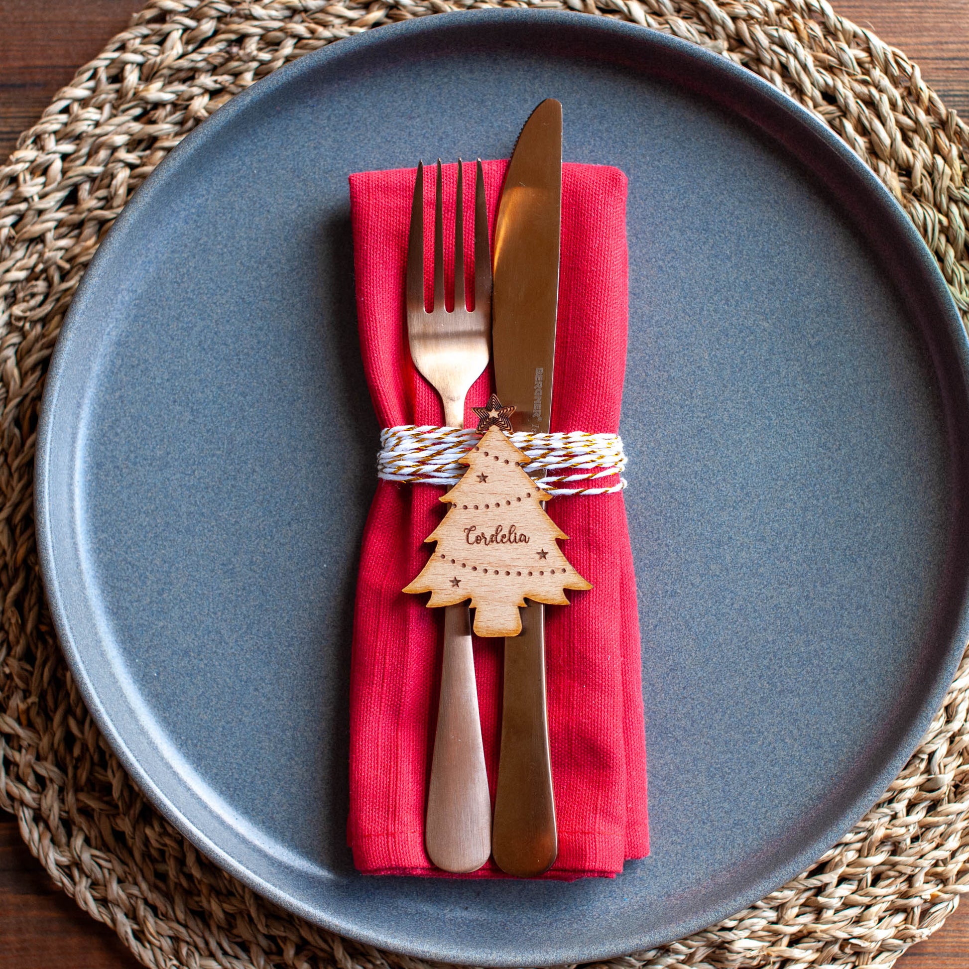 Wooden Christmas tree place card with engraved guest name