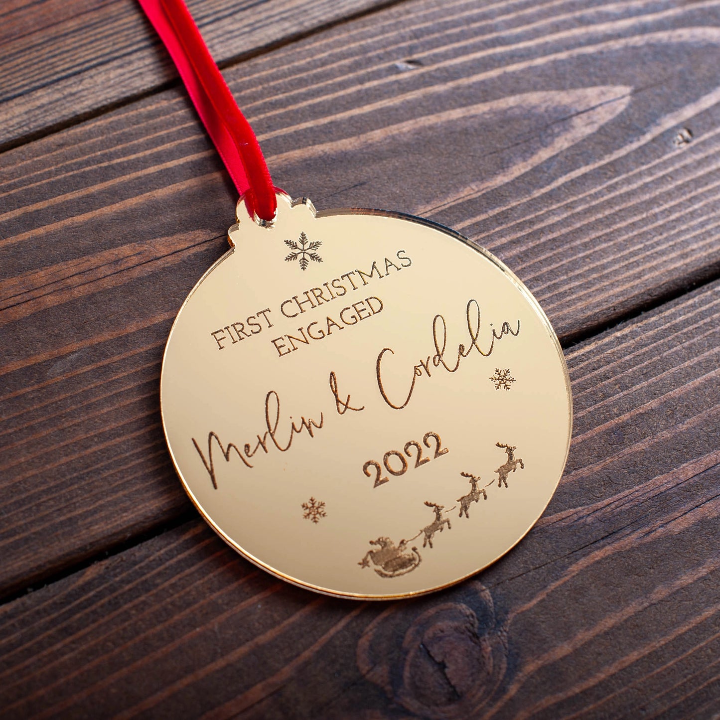 Luxury reflective gold mirror ornament engraved with names and hearts