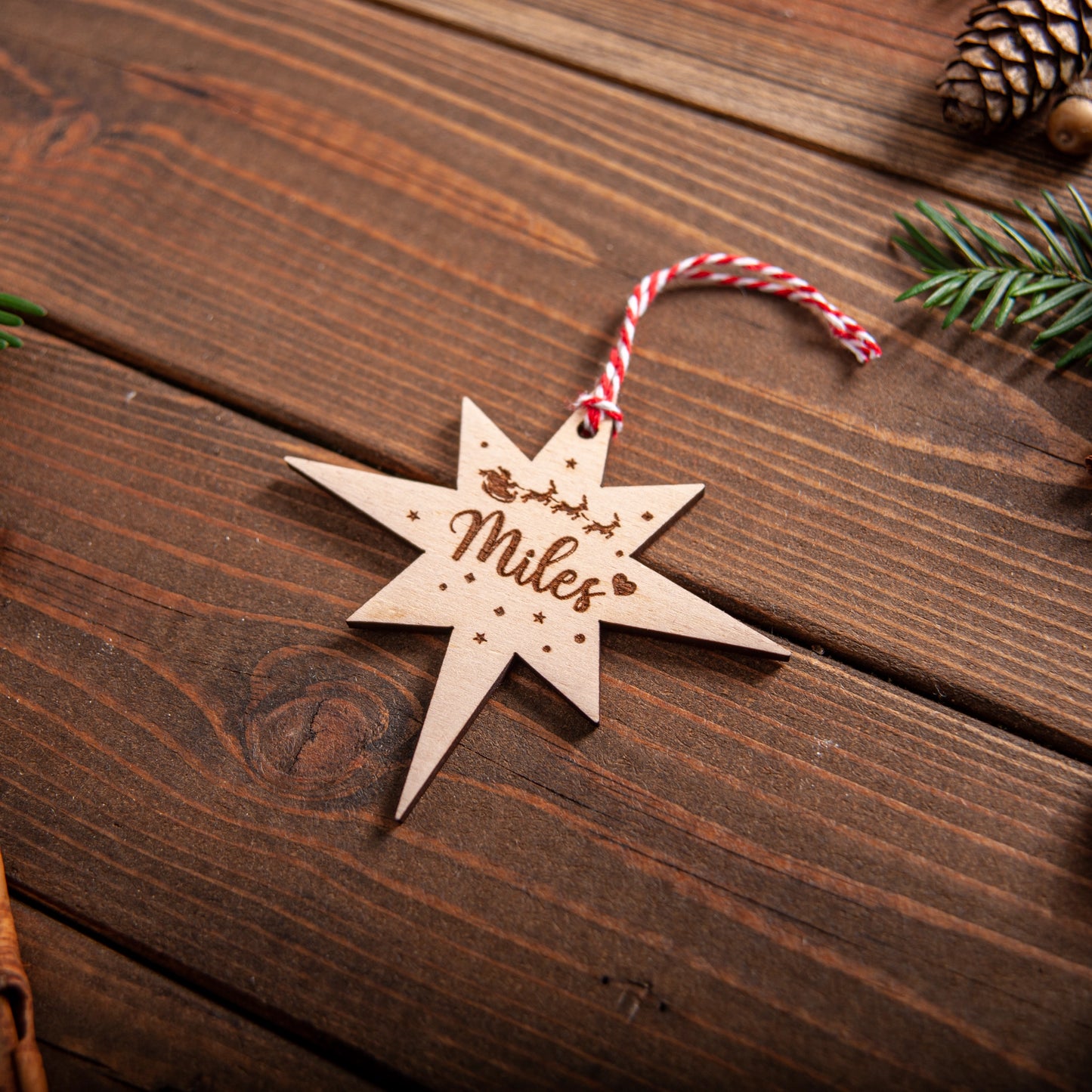 Personalised Northern Star Christmas Bauble – Engraved Wood or Acrylic Ornament