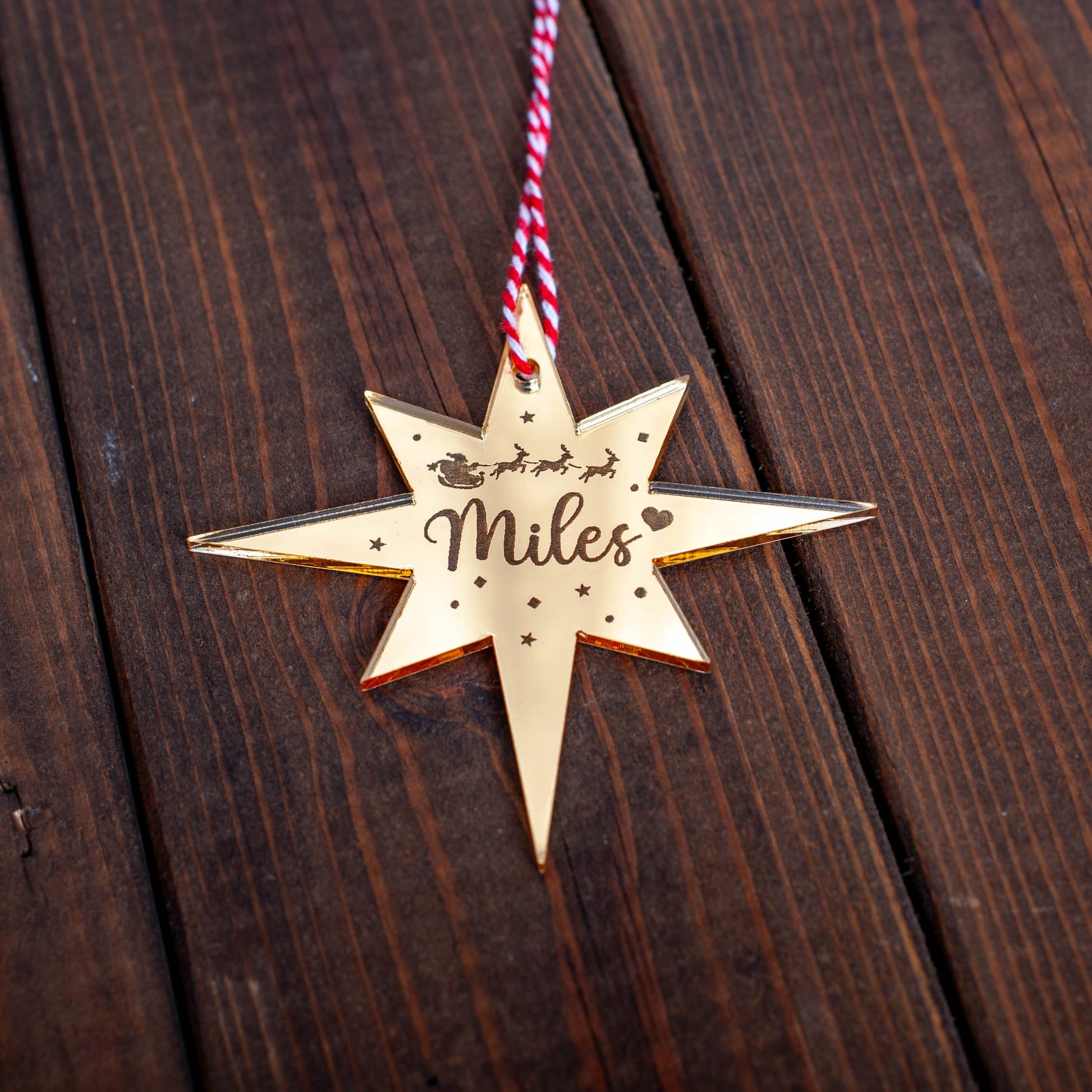 Elegant North Star Christmas ornament in gold mirror finish