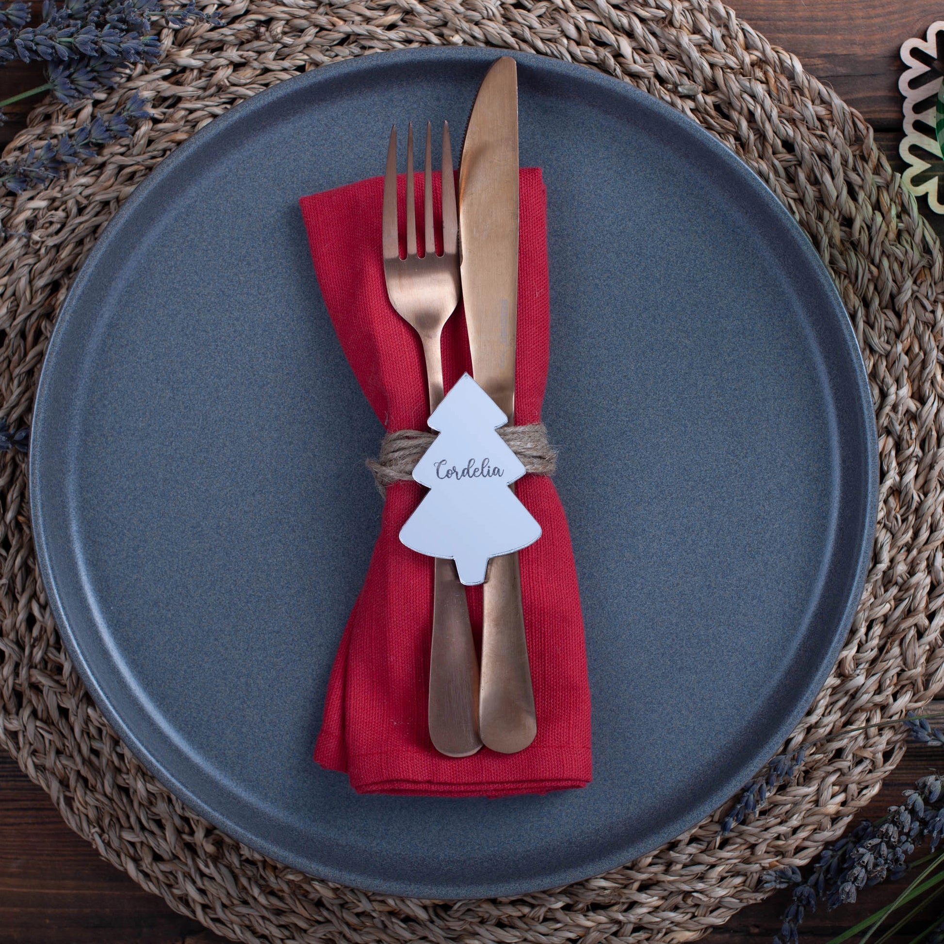 Shiny silver acrylic Christmas place card engraved for guests