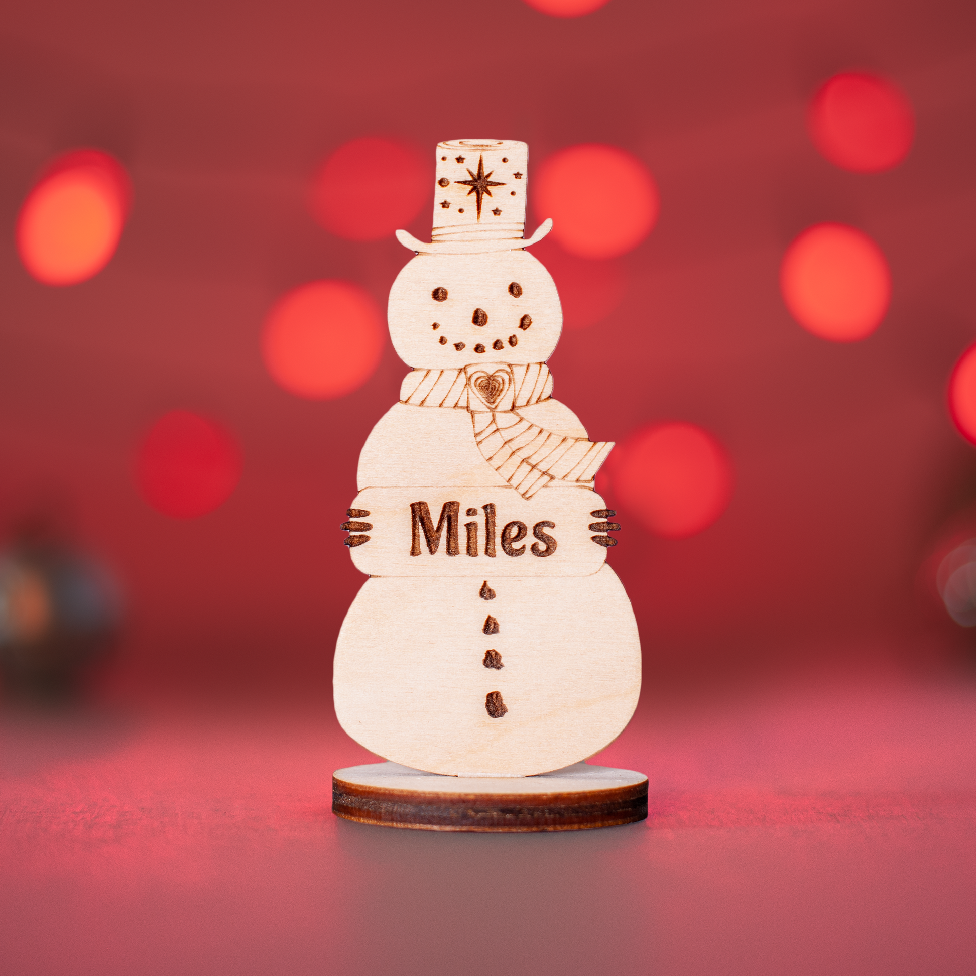 Personalised wooden snowman place setting for Christmas hosting table décor