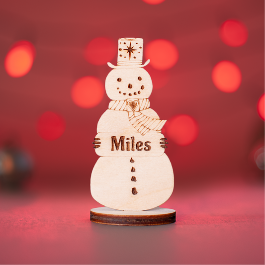 Personalised wooden snowman place setting for Christmas hosting table décor